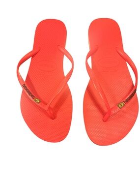 Havaianas Women’s Slim Flip Flops - Red Size 11/12